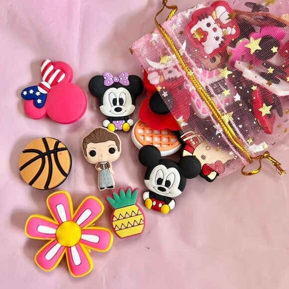 Mystery Bags - JIBBITZ EDITION! Each Blind Bag comes with 30 RANDOM jibbitz! - Picture 2 of 3